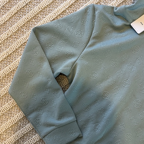 Guess ocean Embossed Hoodie - Picture 6 of 9